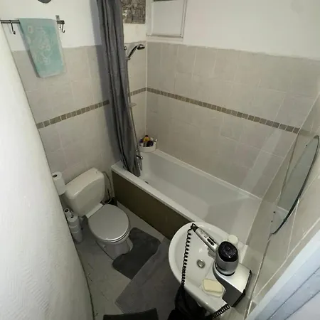 Montmartre Moulin Rouge Apartment *